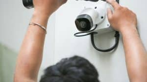Jasa Kontraktor Rumah: 3 Titik Strategis Instalasi CCTV yang Sering Terlupa untuk Keamanan Jasa Kontraktor Rumah