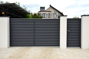 7 Tren Pagar Rumah Minimalis Terbaru yang Wajib Ada di Desain Rumah Minimalis Modern Masa Kini Pagar Rumah Minimalis