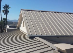 3 Pilihan Atap Yang Umum Untuk Renovasi Rumah Metallic Roof 3 Pilihan Atap Yang Umum Untuk Renovasi Rumah